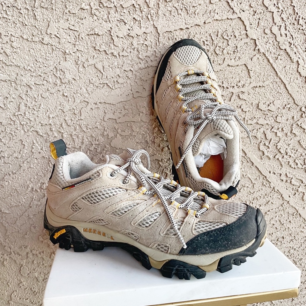 MERRELL Moab 2 Ventilator Vibram Continuum Hiking Shoes Sneakers Sz 8